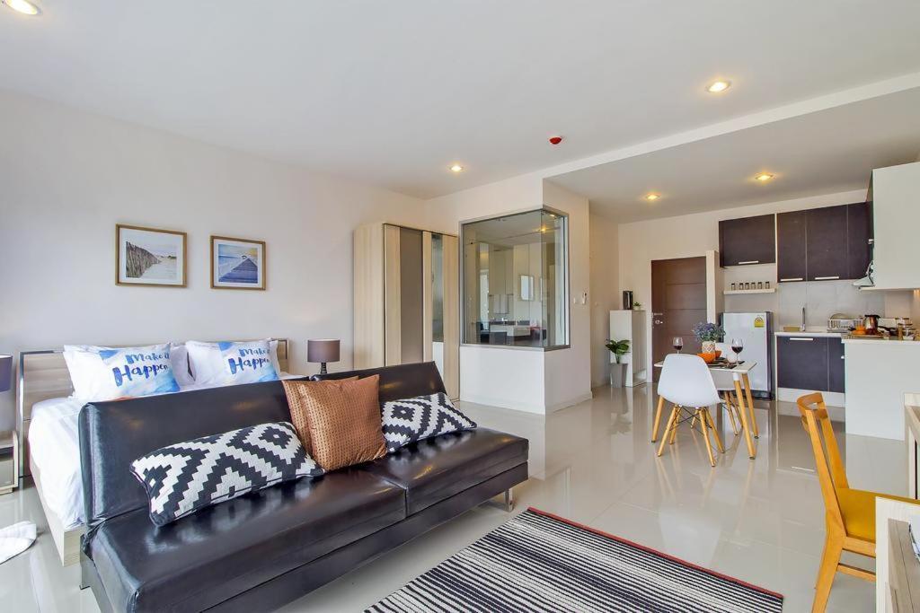 Chic Condo By Resava Karon Zewnętrze zdjęcie