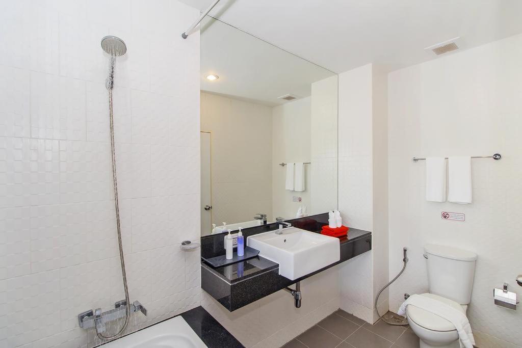 Chic Condo By Resava Karon Pokój zdjęcie